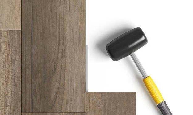 Pavimenti in grès, senza fughe e senza colla